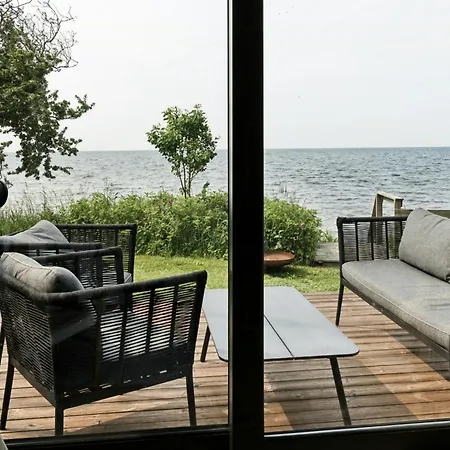 With A View Over The Baltic Sea בית נופש